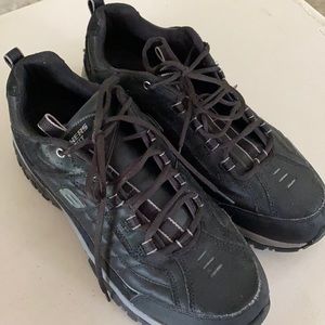 Skechers Men’s size 13 Wide